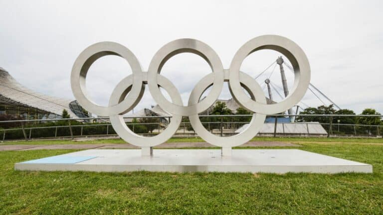 Juegos Olímpicos de Invierno Milano-Cortina 2026: Claudia Sheinbaum «abanderó» en el Palacio Nacional a los deportistas mexicanos clasificados 6 Juegos Olímpicos de Invierno Milano-Cortina 2026: Claudia Sheinbaum «abanderó» en el Palacio Nacional a los deportistas mexicanos clasificados