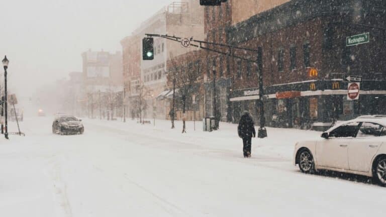 Nueva Jersey bajo emergencia por la tormenta invernal: extienden las restricciones en todo el noreste 7 Nueva Jersey bajo emergencia por la tormenta invernal: extienden las restricciones en todo el noreste