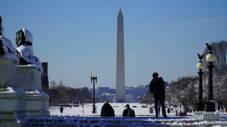 Washington D.C. activa alerta de frío este sábado 21 de febrero ante tormenta invernal 10 Washington D.C. activa alerta de frío este sábado 21 de febrero ante tormenta invernal