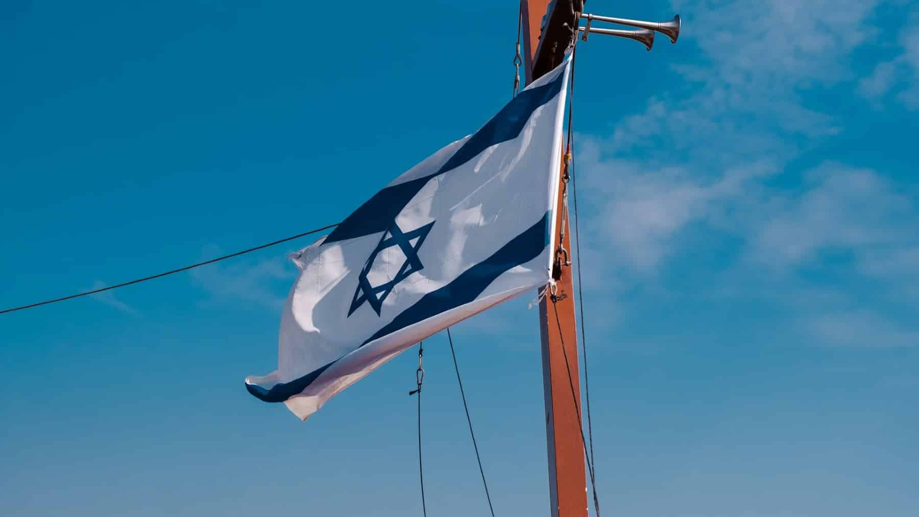 Israel afirma haber alcanzado y desmantelado el complejo de liderazgo del régimen iraní