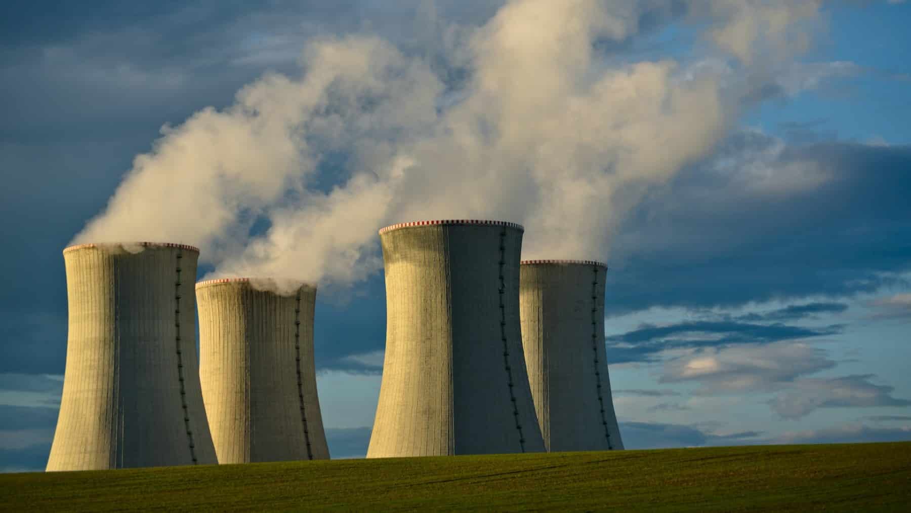 Oklo se alía con NVIDIA y Los Álamos para desarrollar las primeras fábricas de IA alimentadas por energía nuclear