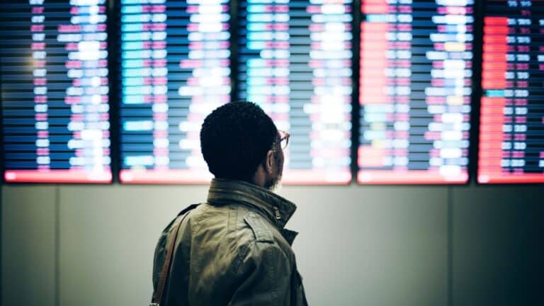 Aeropuertos paralizados en la costa este debido a la tormenta invernal: cancelaciones masivas en Atlanta, Charlotte y Nueva York 10 Aeropuertos paralizados en la costa este debido a la tormenta invernal: cancelaciones masivas en Atlanta, Charlotte y Nueva York