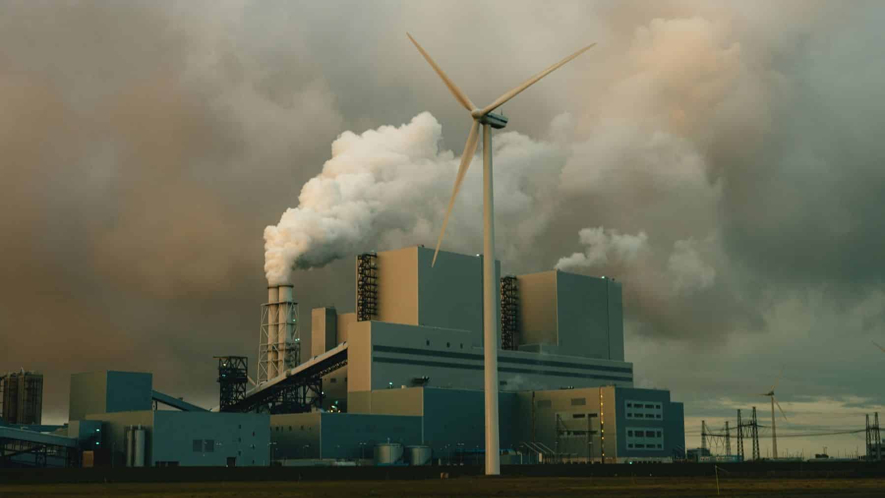 Desde la ONU advierten que la «adicción a los combustibles fósiles» amenaza el clima y la seguridad global en plena era de guerras