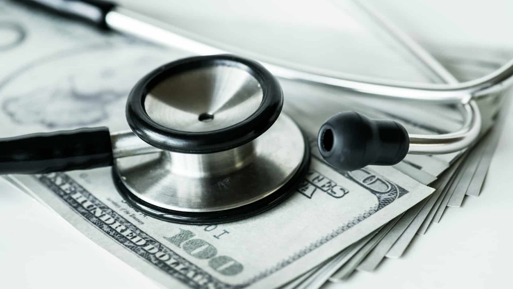 FinCEN refuerza el control fiscal: Ofrecerá incentivos económicos a quienes denuncien fraudes en Medicare