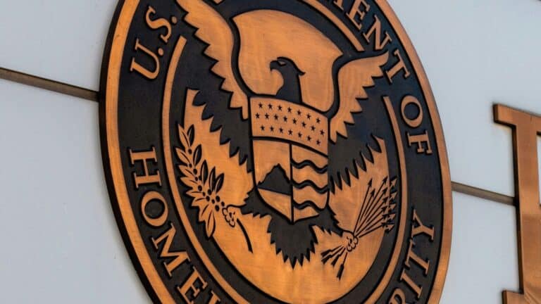 Donald Trump desplaza a Kristi Noem del Departamento de Seguridad Nacional 10 Donald Trump desplaza a Kristi Noem del Departamento de Seguridad Nacional