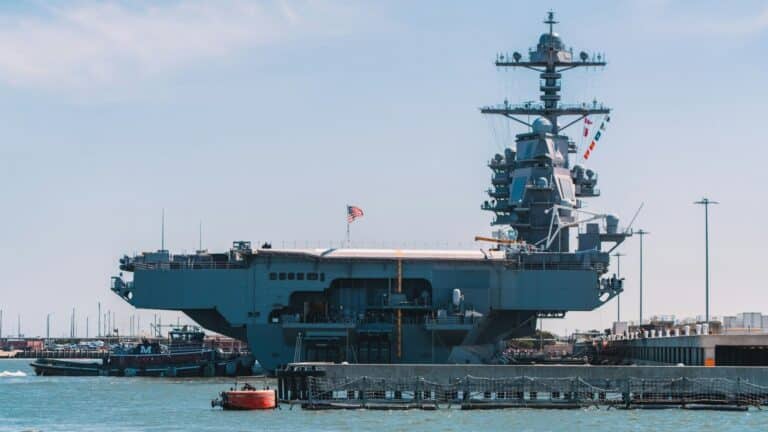 El Departamento de Guerra pide US$200 000 millones al Congreso para el conflicto en Irán: «Cuesta dinero matar a los malos» 2 El Departamento de Guerra pide US$200 000 millones al Congreso para el conflicto en Irán: «Cuesta dinero matar a los malos»