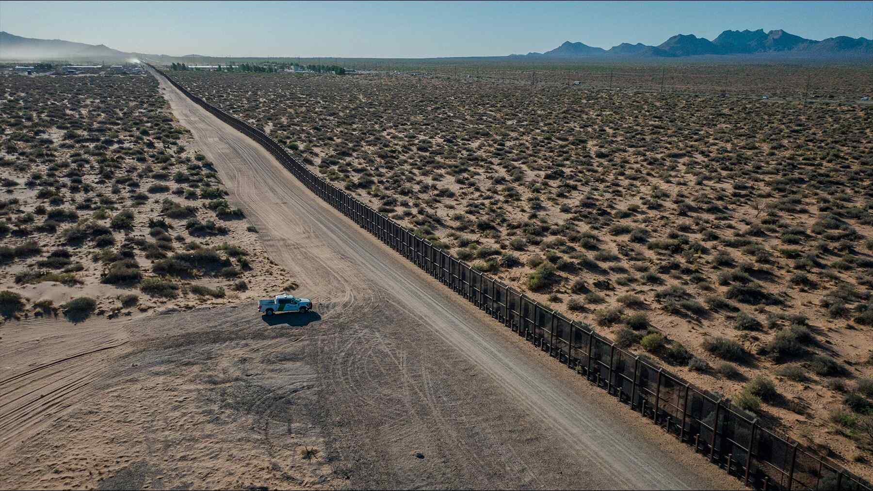 La situación había estado «tranquila» para los inmigrantes en Texas, ahora se vuelve a calentar: La ley que marcará un antes y un después en la frontera
