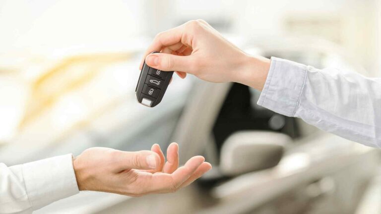 Cómo presentar el sold notice al vender tu carro en Arizona: Protégete de las multas