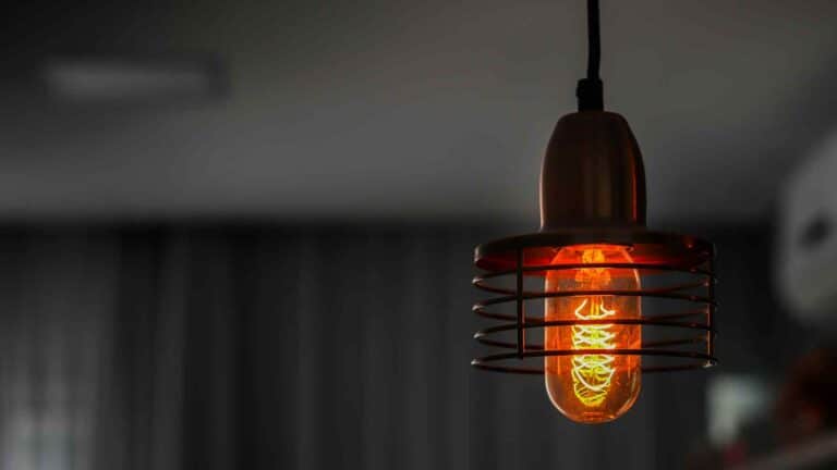 Ayudas de energía para pagar menos como inquilino o familia de bajos ingresos: Cómo combinarlas a tu favor