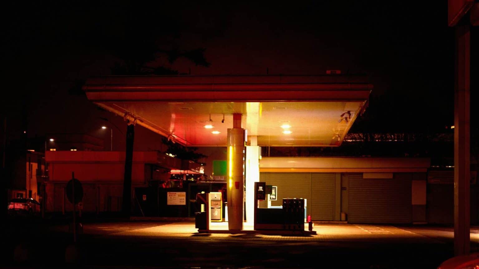 Precio de la gasolina en California: advierten que el aumento responde ...