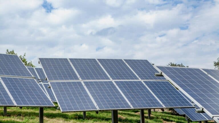 Nueva York impulsa una planta solar de 5 MW para abastecer a familias de bajos recursos 4 Nueva York impulsa una planta solar de 5 MW para abastecer a familias de bajos recursos