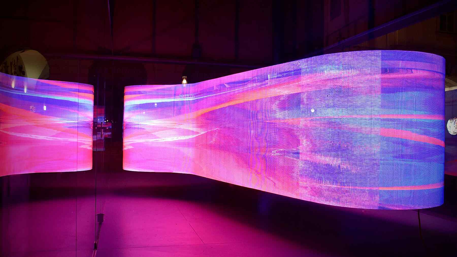 Los japoneses trabajan en la próxima gran revolución de las pantallas y no se trata de mayor resolución o imágenes 3D: Serán capaces de producir su propia energía