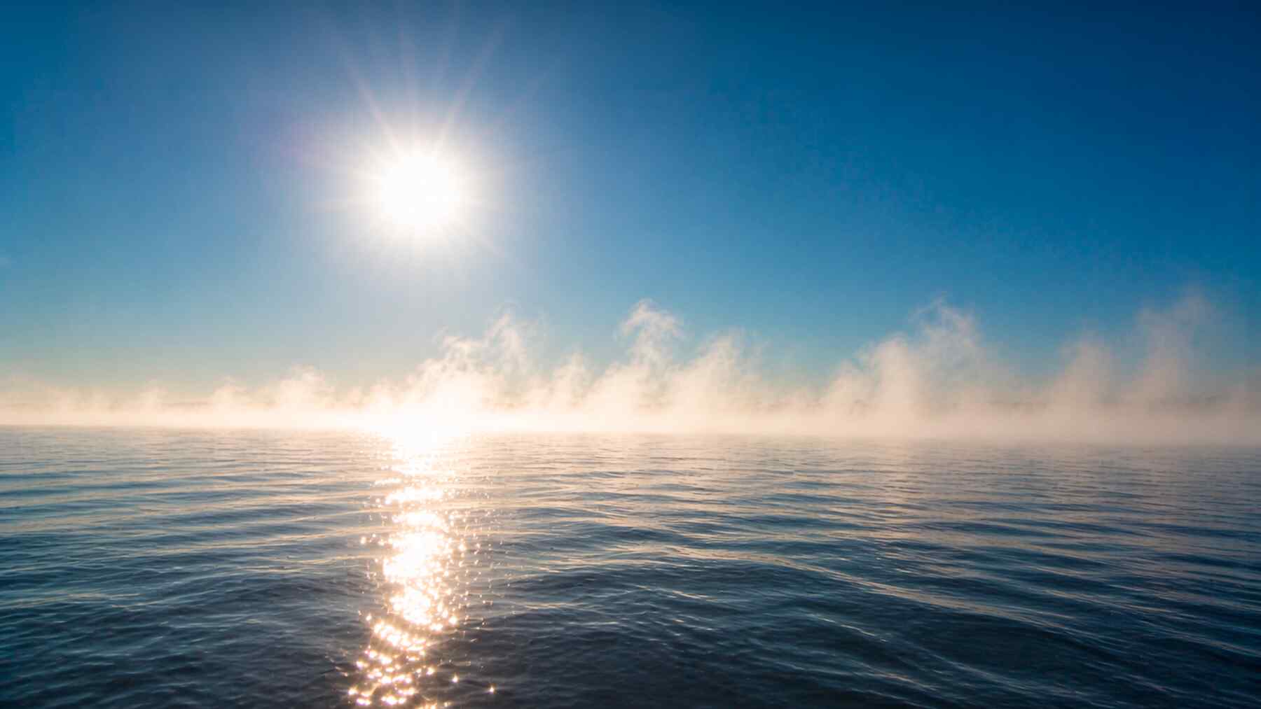 Investigadores desarrollaron un nanodispositivo que desbloquea una nueva fuente de energía: Convierte el proceso de evaporación del agua en electricidad