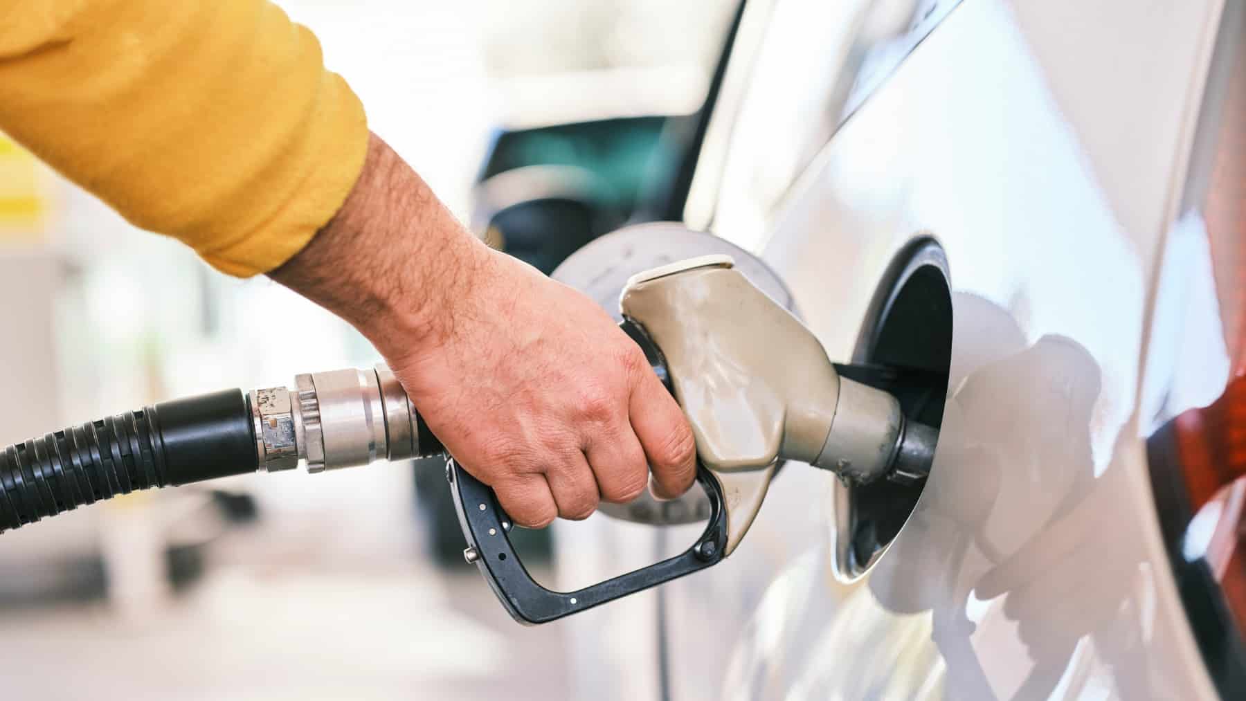 En medio de los aumentos del combustible, Rand Paul promueve la Ley de Elección de Combustible y Desregulación