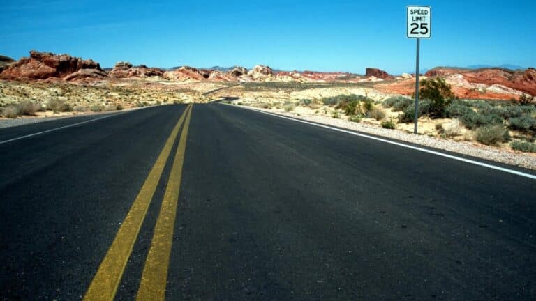 Un informe de Transportation for America concluye que el problema de las carreteras en EE. UU. no es falta de fondos, sino cómo los estados los utilizan 3 Un informe de Transportation for America concluye que el problema de las carreteras en EE. UU. no es falta de fondos, sino cómo los estados los utilizan