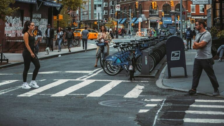 Nueva York duplica el carril de bicicletas más transitado de Manhattan a días del Mundial 7 Nueva York duplica el carril de bicicletas más transitado de Manhattan a días del Mundial