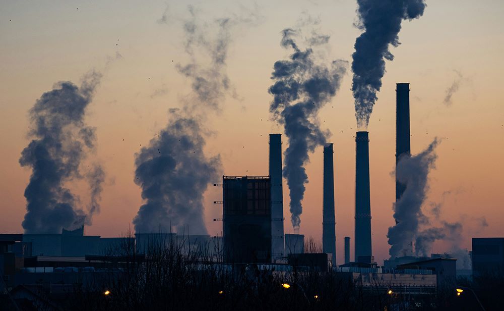 Reducir las emisiones de CO2 nunca iba a ser la solución y capturarlo solo ayudaba un poco: Nuevas refinerías podrían convertirlo en materiales de uso diario y crear una nueva industria 2 emisiones de CO2