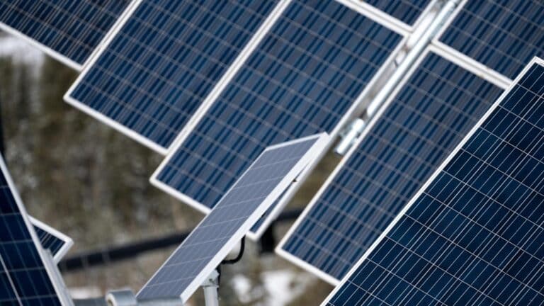 EE. UU. instaló energía solar y de almacenamiento en el 91% de su nueva capacidad eléctrica durante el primer trimestre de 2026 2 EE. UU. instaló energía solar y de almacenamiento en el 91% de su nueva capacidad eléctrica durante el primer trimestre de 2026