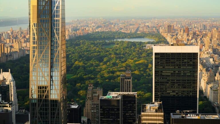 Nueva York enfrenta una ola de calor histórica con índices que rozarán los 43 grados el viernes 10 Nueva York enfrenta una ola de calor histórica con índices que rozarán los 43 grados el viernes