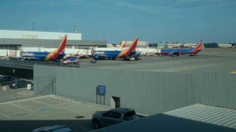La FAA invertirá US$23,7 millones en el aeropuerto Dallas Love Field en Texas 8 La FAA invertirá US$23,7 millones en el aeropuerto Dallas Love Field en Texas