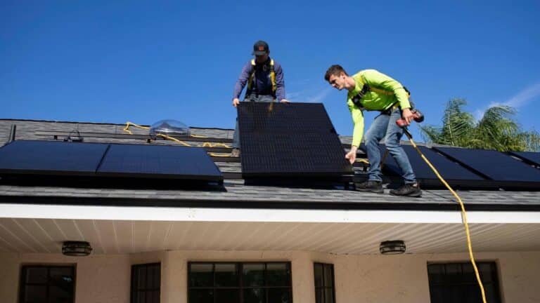 Rhode Island supera los 185 proyectos de energía limpia con US$48 millones invertidos 8 Rhode Island supera los 185 proyectos de energía limpia con US$48 millones invertidos