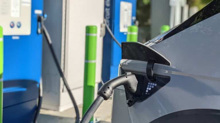 Rhode Island supera los 16 000 vehículos eléctricos registrados gracias a los reembolsos estatales disponibles 1 Rhode Island supera los 16 000 vehículos eléctricos registrados gracias a los reembolsos estatales disponibles
