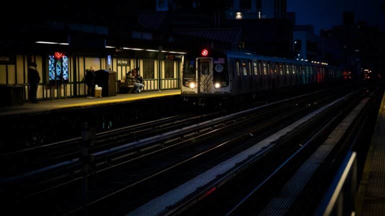 Los 5 datos ambientales detrás del proyecto de tren ligero entre Brooklyn y Queens 9 Los 5 datos ambientales detrás del proyecto de tren ligero entre Brooklyn y Queens