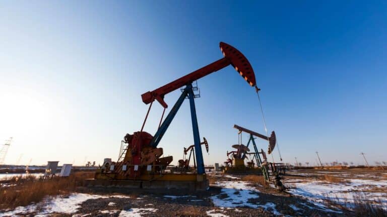 Donald Trump reclama el crédito por las ganancias de Chevron y exige bajar el precio de la gasolina 8 Donald Trump reclama el crédito por las ganancias de Chevron y exige bajar el precio de la gasolina