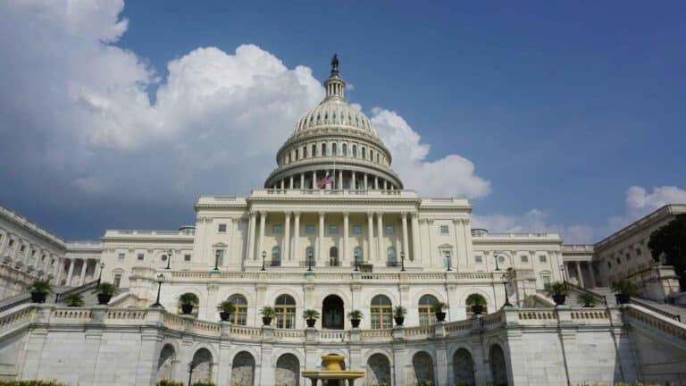 La EPA confirma ahorros por más de US$1,6 mil millones gracias a las desregulaciones energéticas y ambientales 2 La EPA confirma ahorros por más de US$1,6 mil millones gracias a las desregulaciones energéticas y ambientales