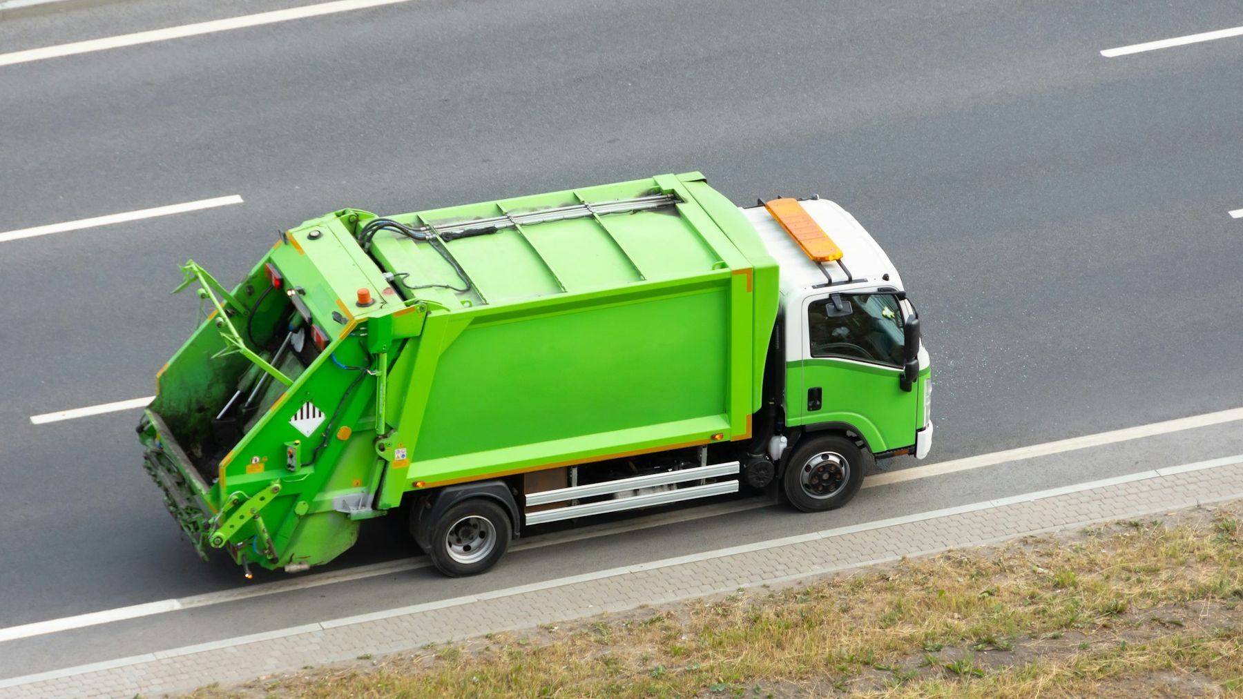 La Universidad de Tennessee incorpora un camión de basura eléctrico con autonomía de hasta 110 millas