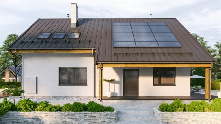 El EDF destaca el potencial de los paneles solares y las microrredes para cubrir fallas en la red eléctrica