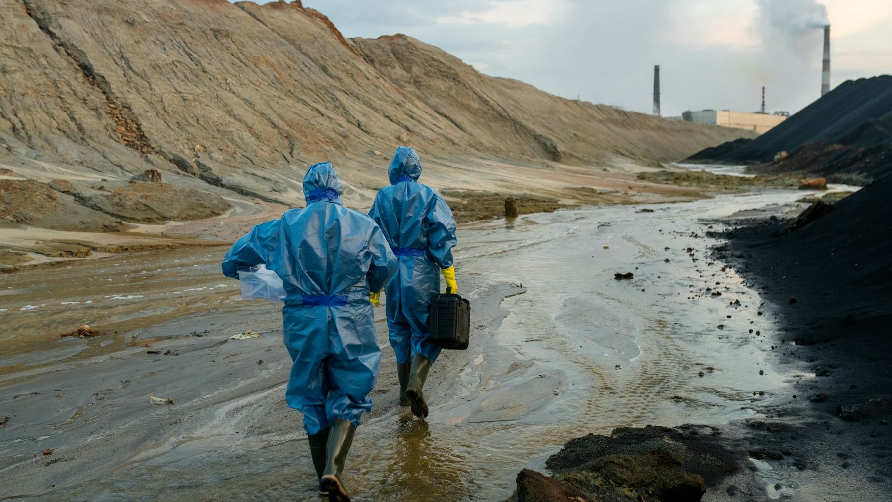 El DOE avanza en la recuperación de terrenos contaminados para atraer más de US$33 000 millones en inversiones