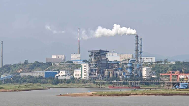 24 gobernadores advierten que el plan de la EPA dejaría a millones de personas sin protección