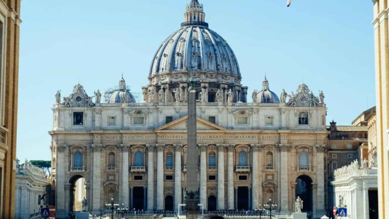 El papa León XIV impulsa al sector automotriz a avanzar hacia una movilidad sostenible 15 El papa León XIV impulsa al sector automotriz a avanzar hacia una movilidad sostenible