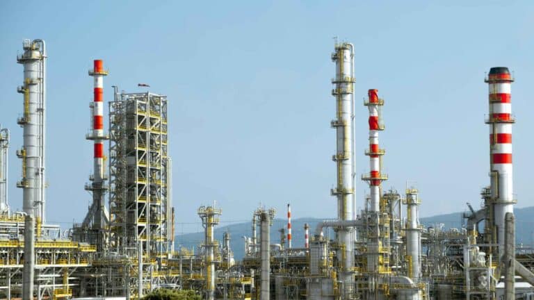 El DOE anuncia un plan de inversión de US$150 millones para expandir la producción, el almacenamiento y la logística del petróleo 2 El DOE anuncia un plan de inversión de US$150 millones para expandir la producción, el almacenamiento y la logística del petróleo