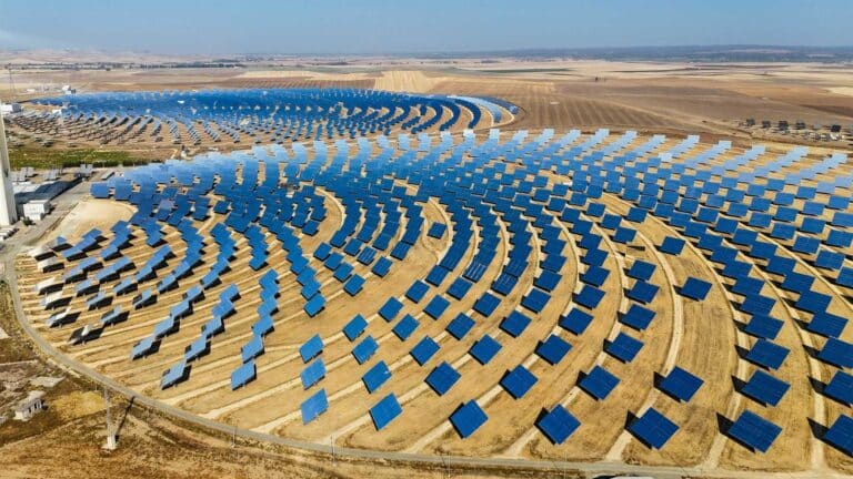 Los retrasos en permisos amenazan US$121 000 millones en inversiones de energía limpia en EE. UU. 2 Los retrasos en permisos amenazan US$121 000 millones en inversiones de energía limpia en EE. UU.