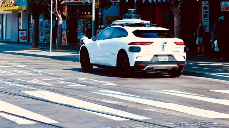 Waymo lleva su nuevo taxi autónomo a San Francisco, Los Ángeles y Las Vegas 6 Waymo lleva su nuevo taxi autónomo a San Francisco, Los Ángeles y Las Vegas